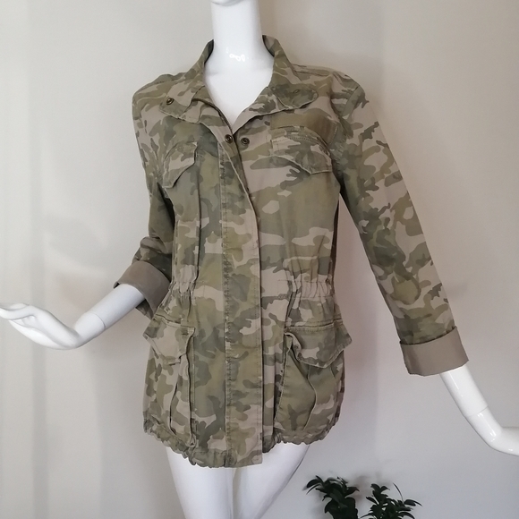 Treasure & Bond M - Picture 3 of 9